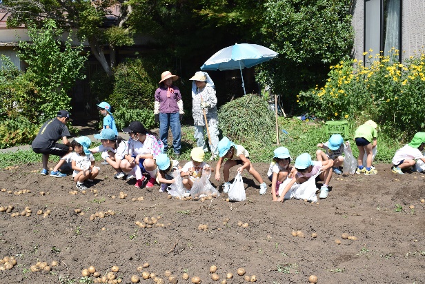 サマーチャレンジの参加者もお手伝い