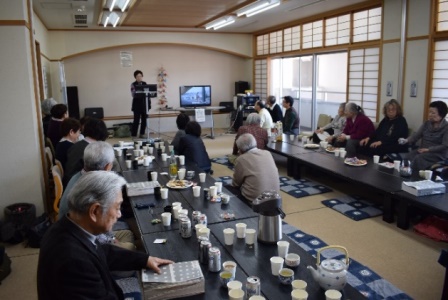 カラオケをする様子